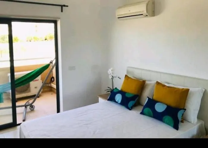 Areias Da Rocha - 500 M From The 3 Castelos Da Rocha 아파트 포티마오